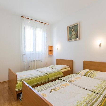 Apartments With A Parking Space Vinez, Labin - 11851 Ngoại thất bức ảnh